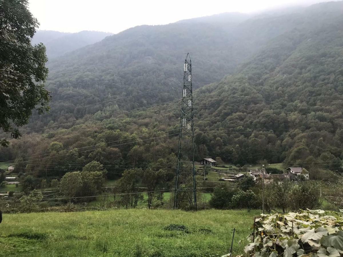 Locana Il Bilocale Della Nonna 빌라 외부 사진
